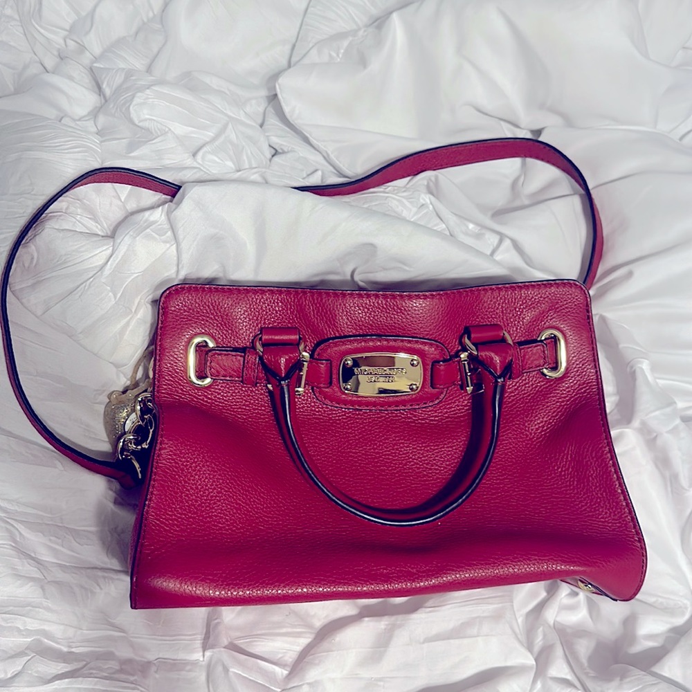 MK red bag #michaelkors #authentic #purse #looksnew